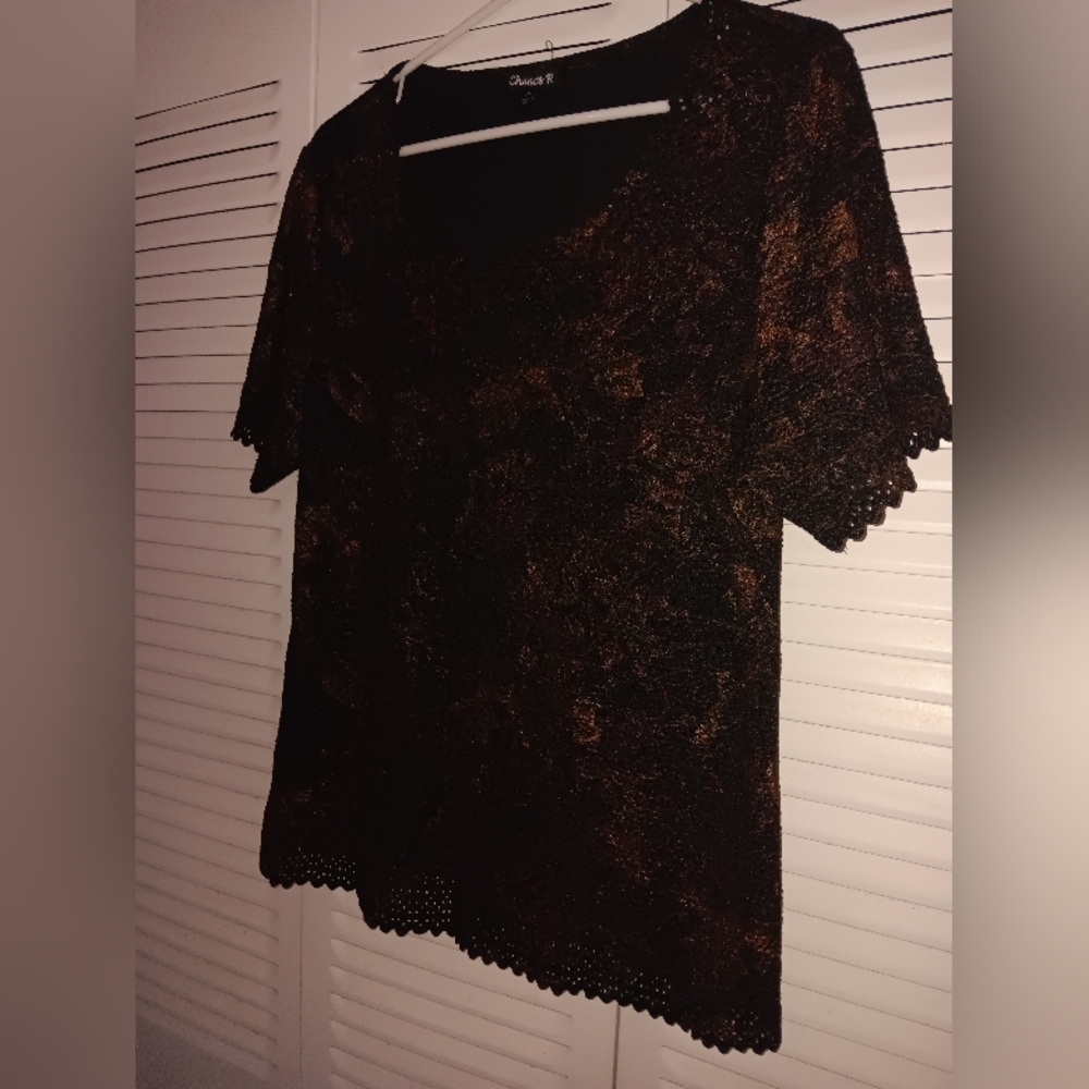 Designed all around  edges top